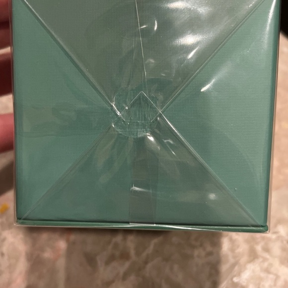 La Mer 1.7 oz Concentrate, La Mer 2 oz soft cream and La Mer cool gel cream 2 oz - Picture 3 of 3